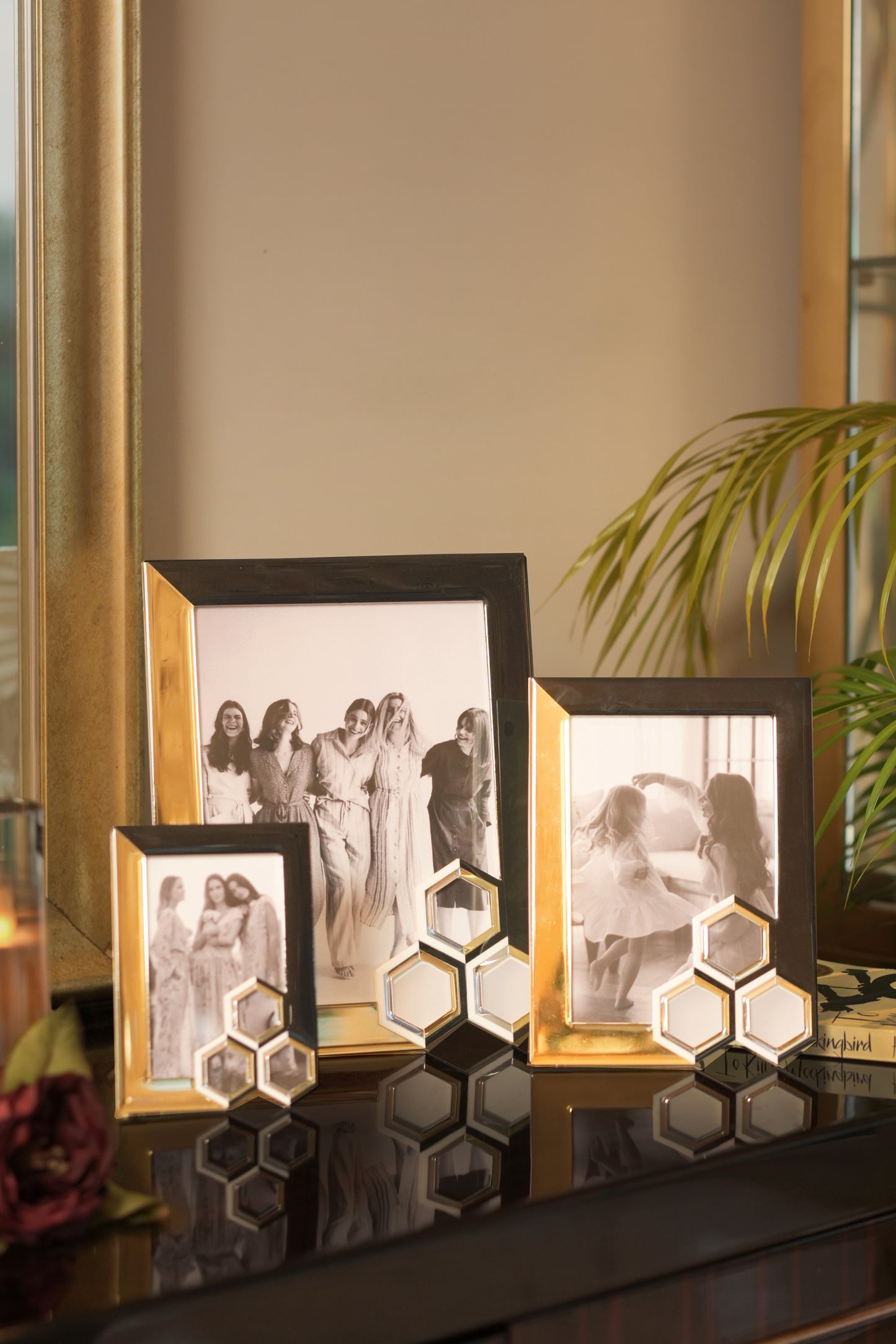 Honeycomb: Photo Frame