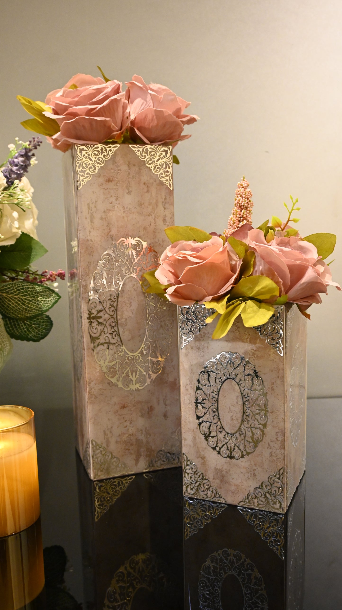 Royal Beige: Long Vase