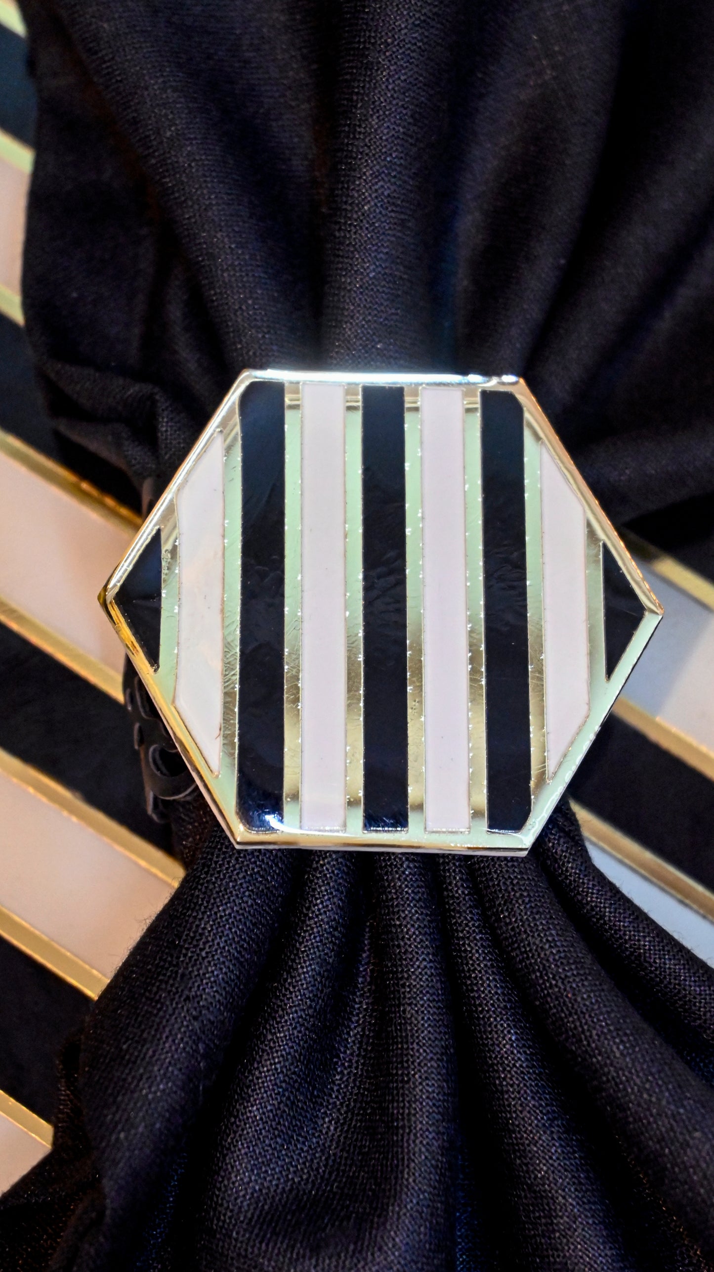 Black & White Linear: Napkin Ring (Set Of 4)