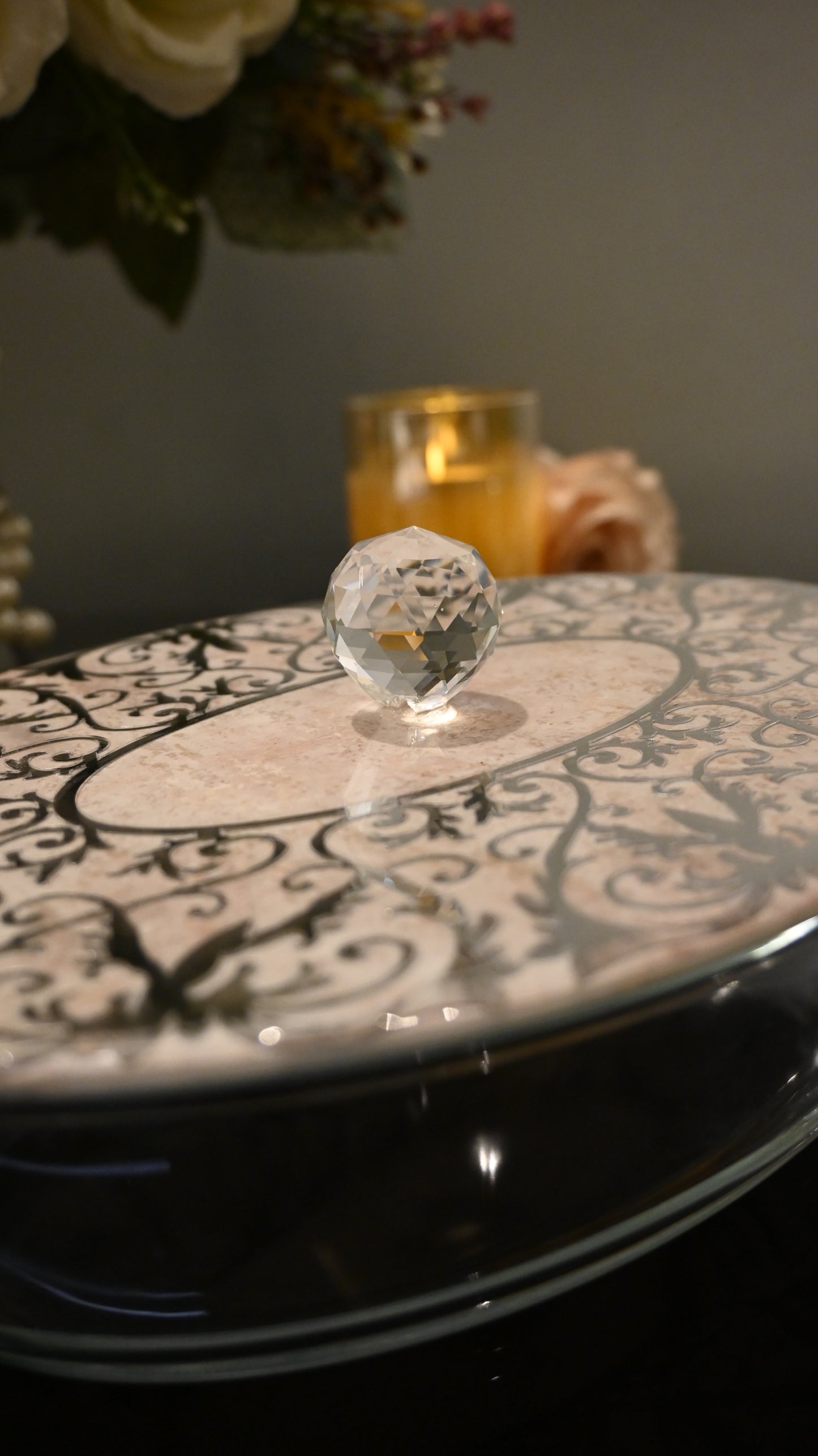 Royal Beige: Serving Bowl with Lid