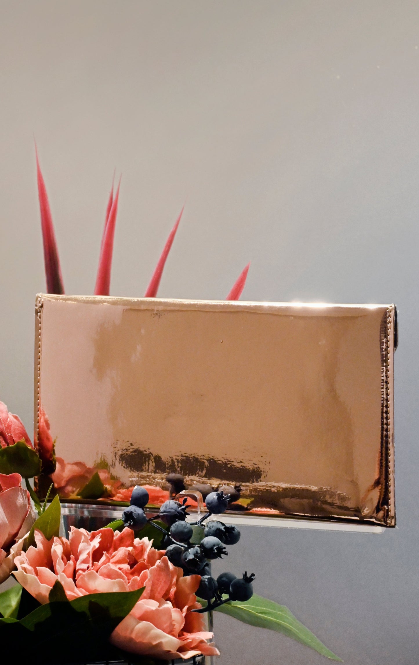 Rose Gold Rose Stones : Clutch