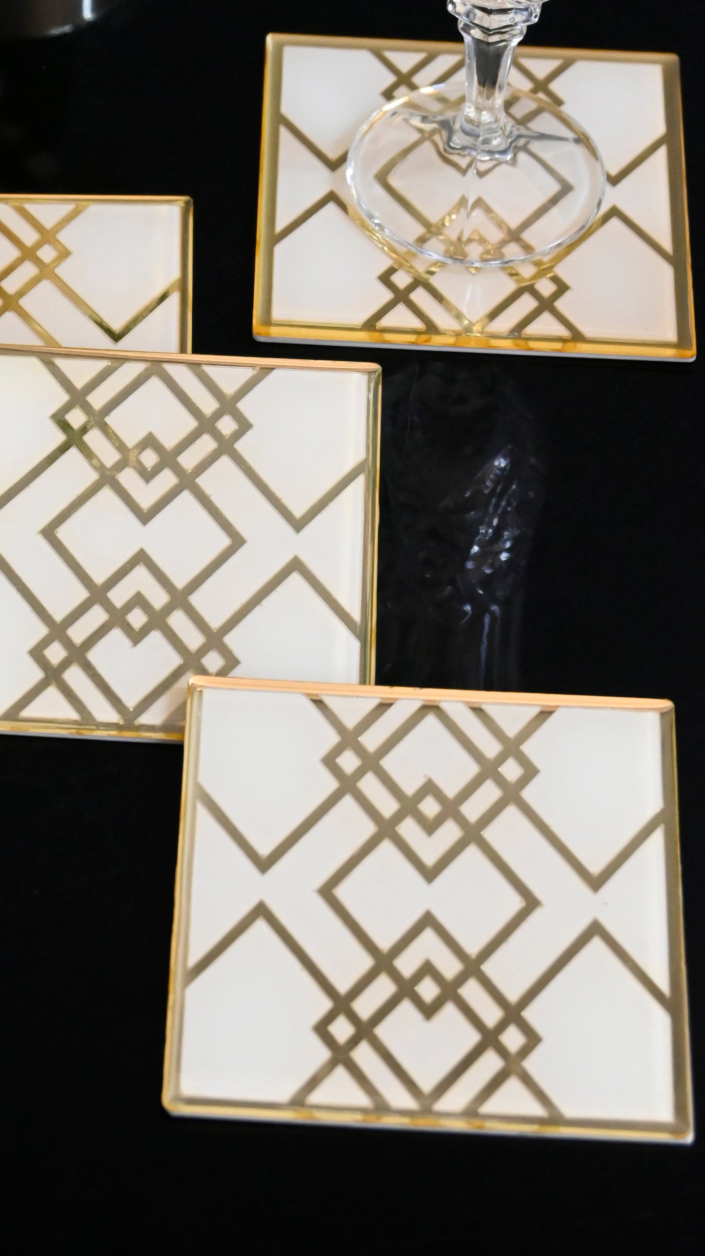 White & Gold Rhombus: Coaster (Set Of 4)