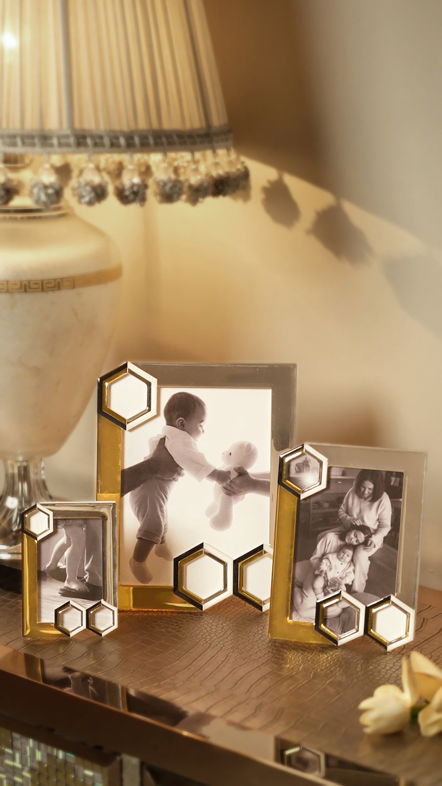 Honeywood: Photo Frame
