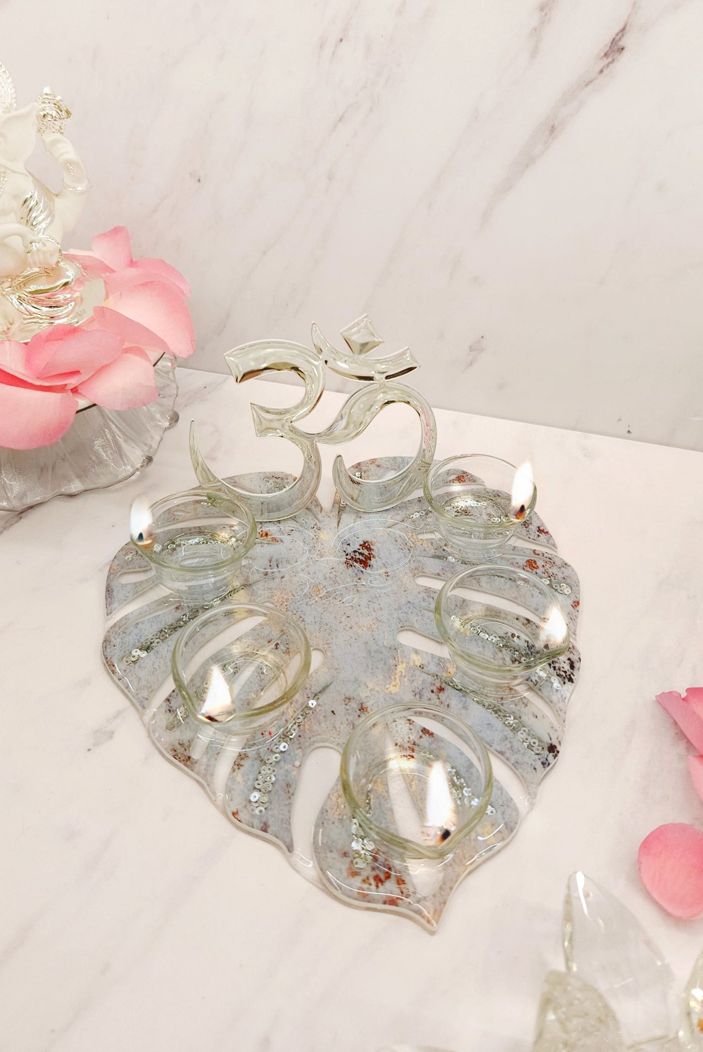 Lotus & Rosette Blue: Om 5 Diyas
