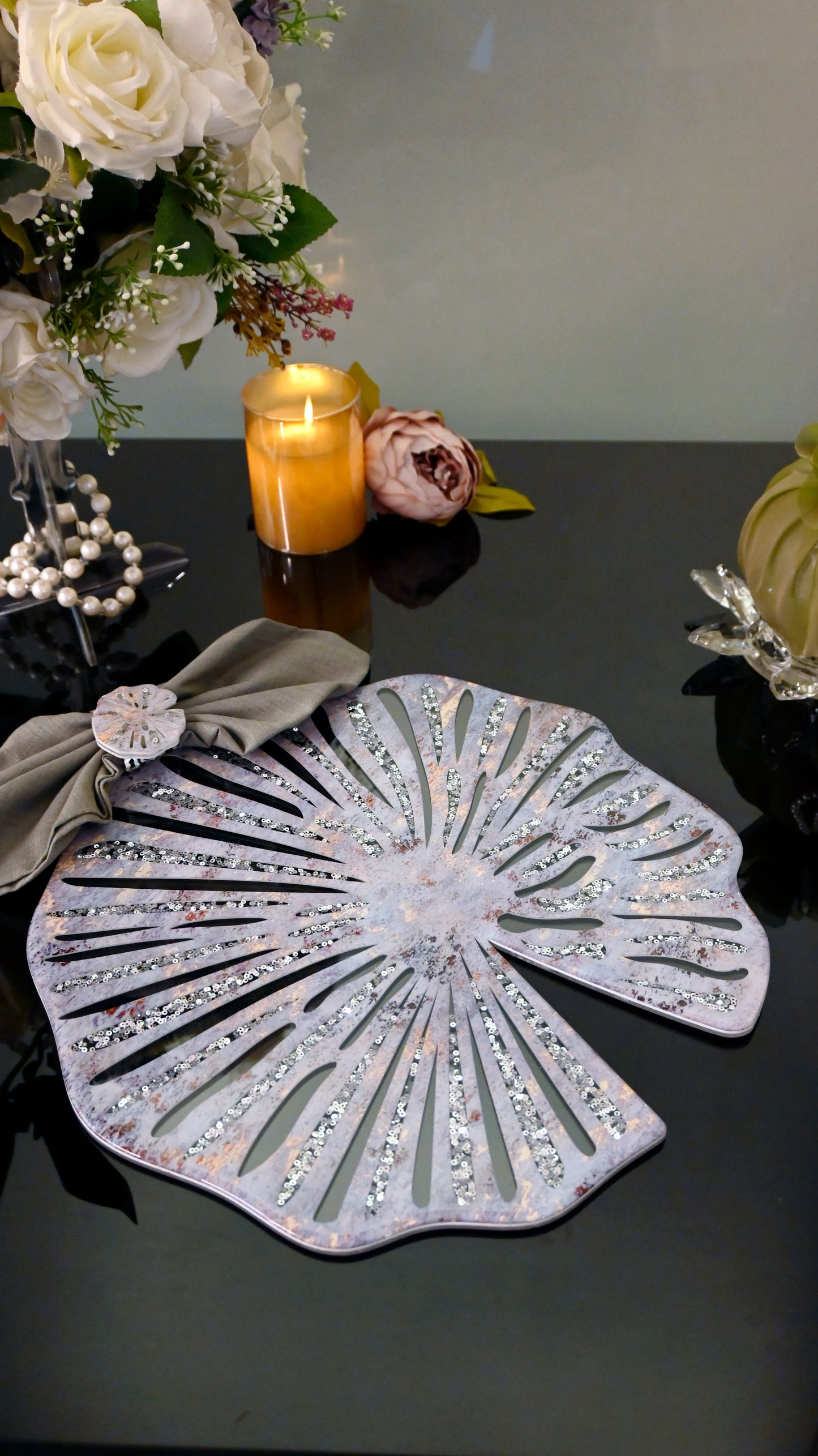 Lotus & Rosette Blue: Round Placemat 14''
