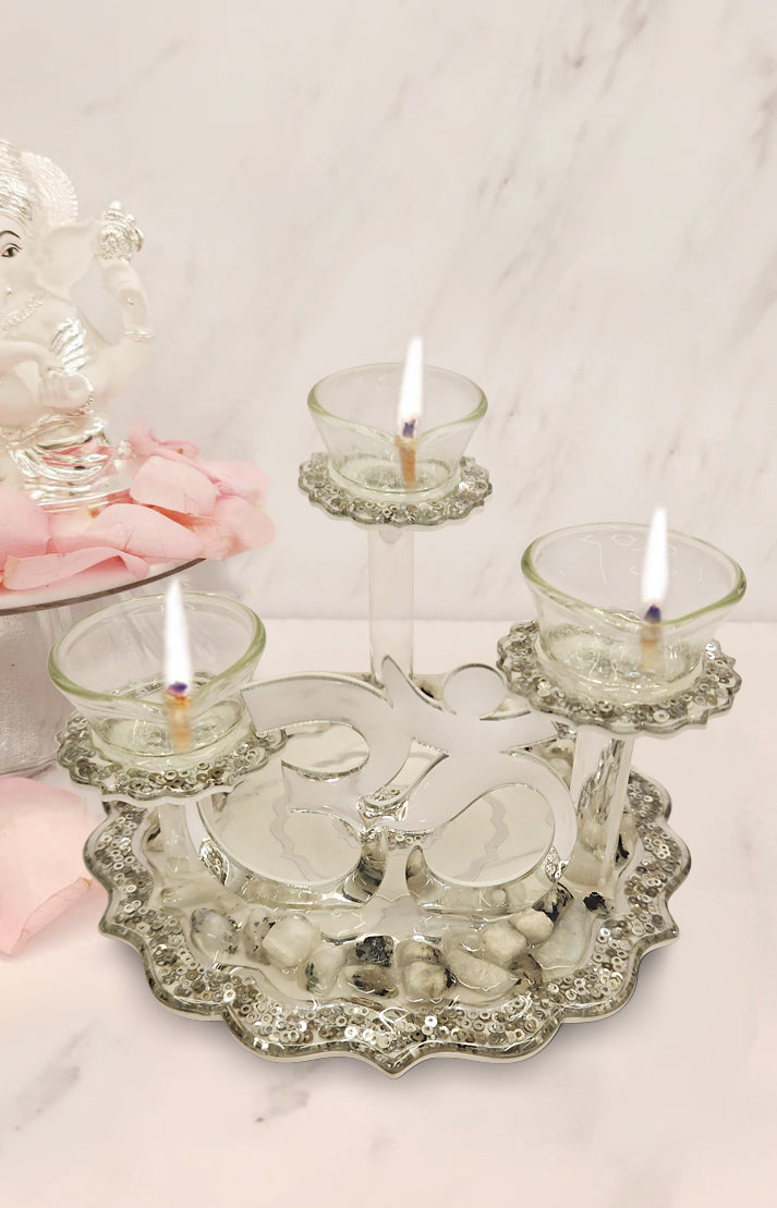 Rose Stones White: Om 3 Stand Diya