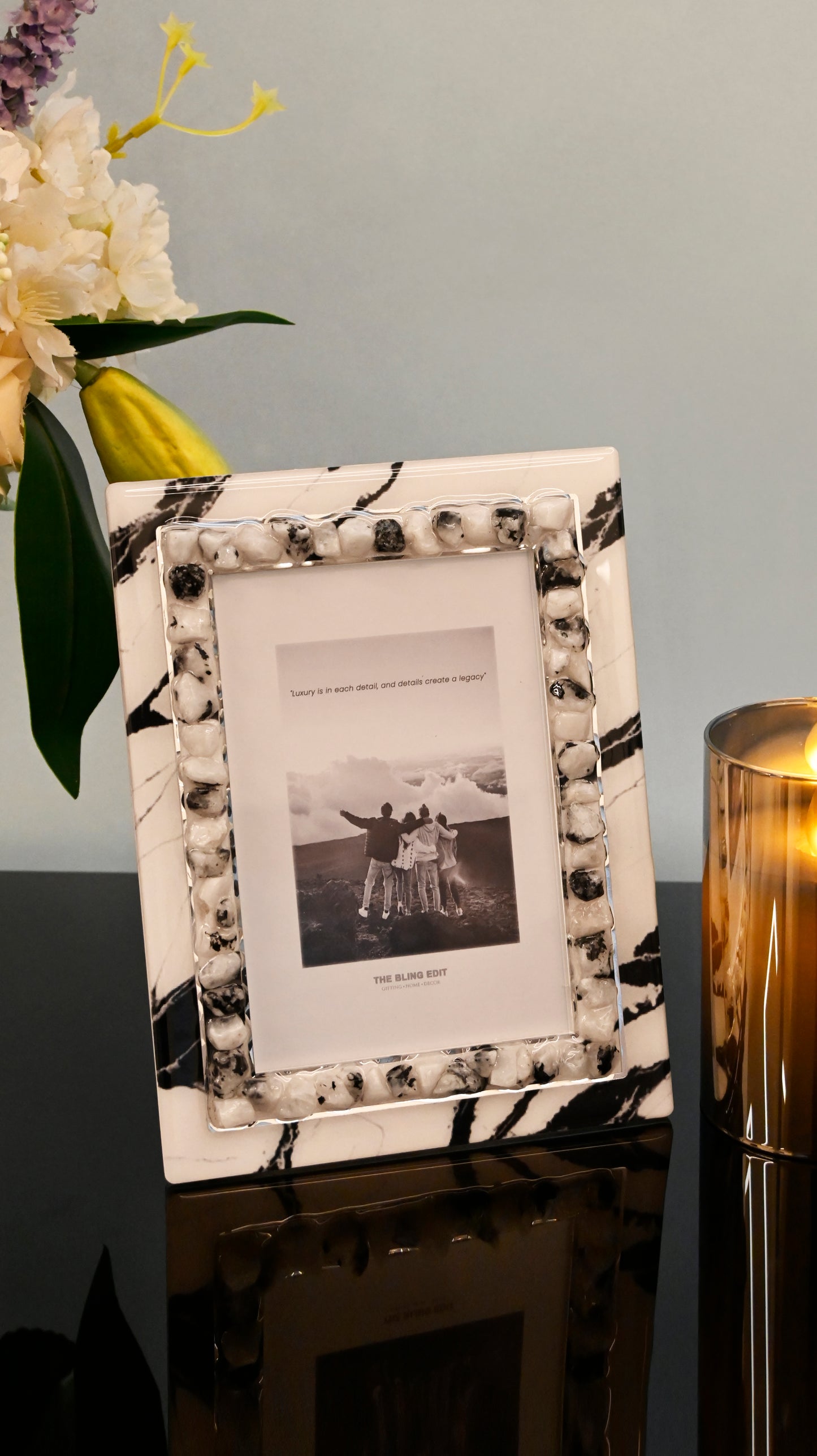 Stones White: Photo Frame