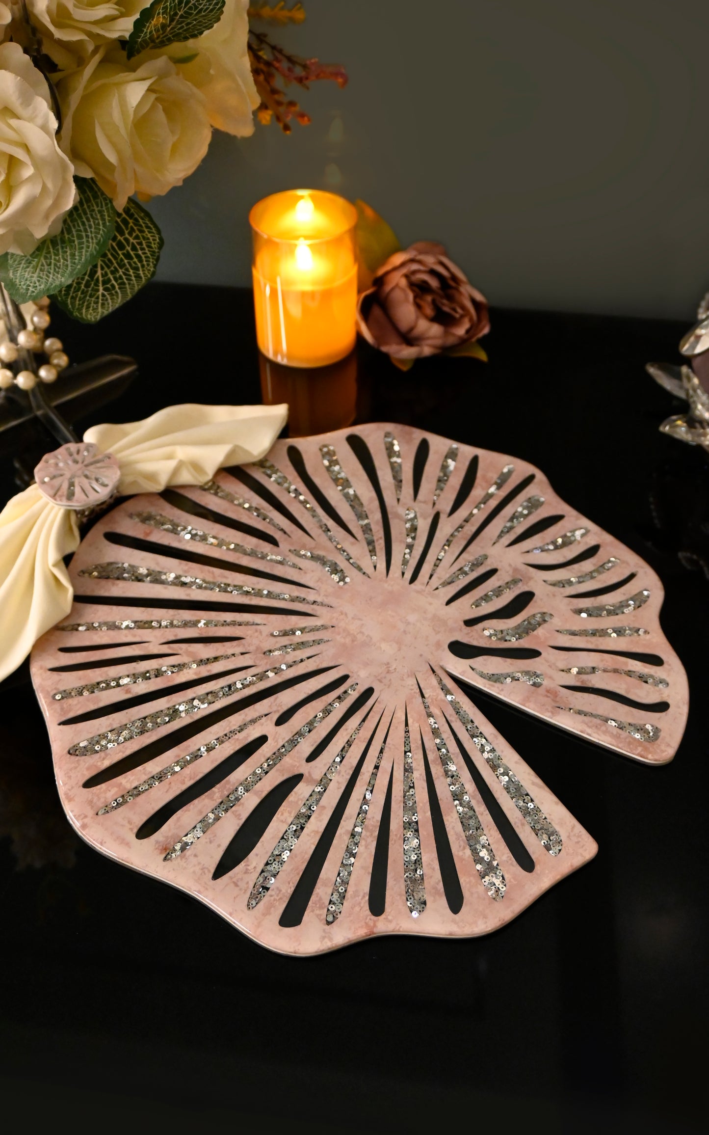 Lotus & Rosette Peach: Round Placemat 14''