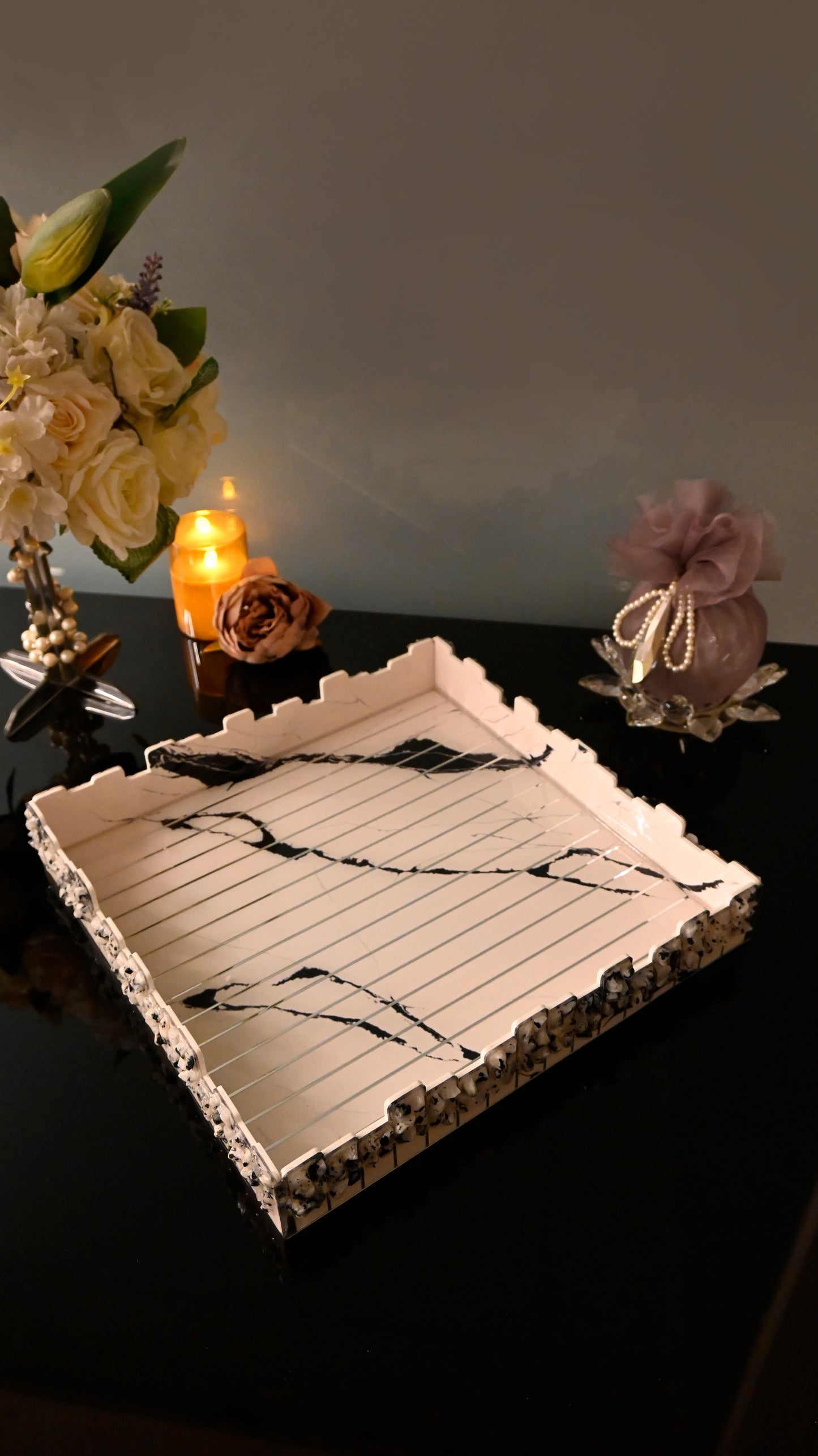 High-Low Stones White: 4 Wall Tray