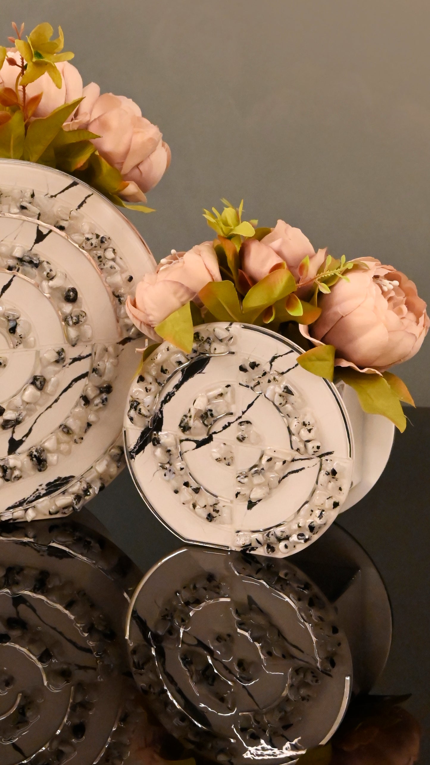 High-Low Stones White: 6" Vase