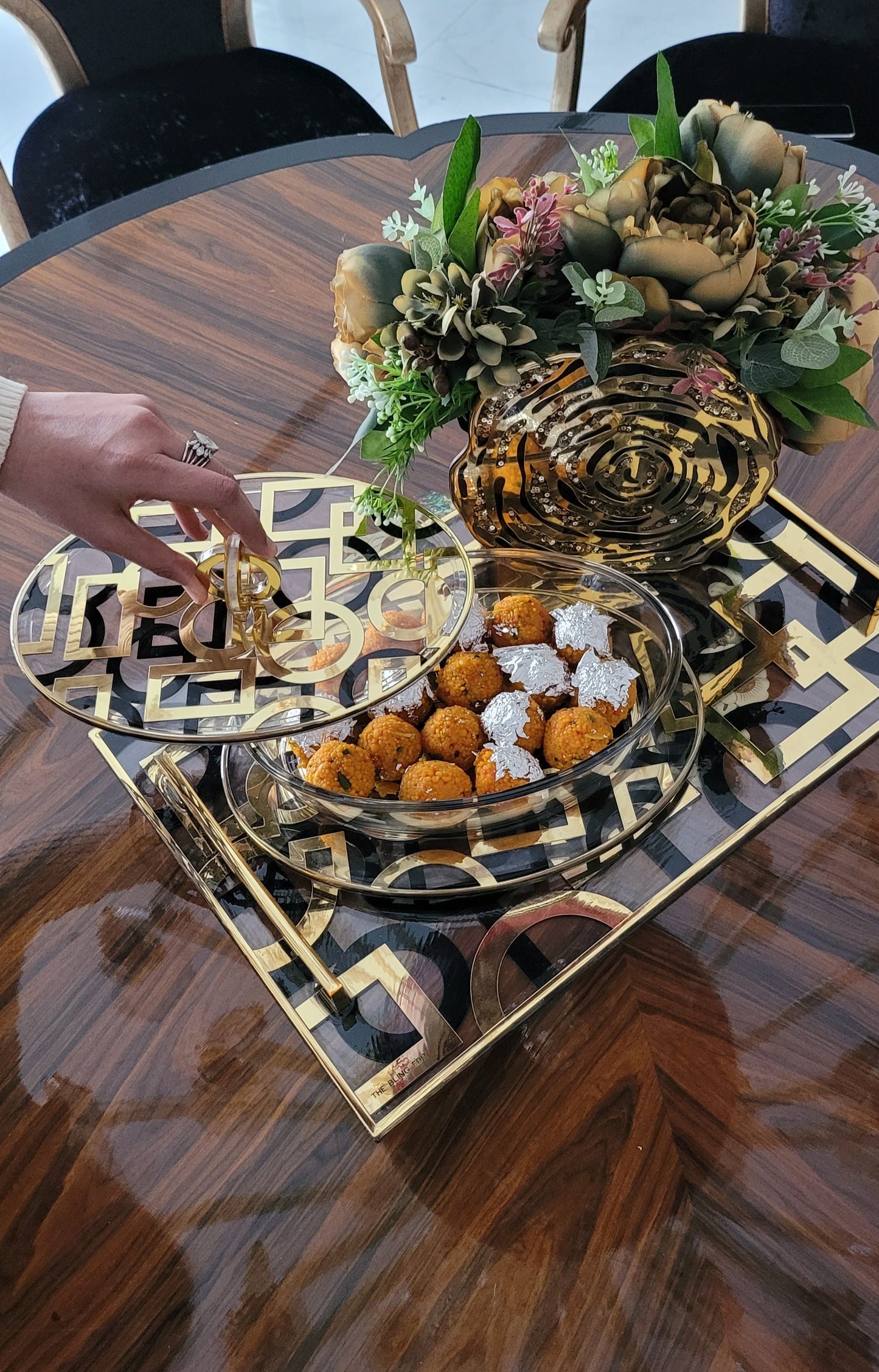 Blocks Black & Gold: Oval Bowl With Lid