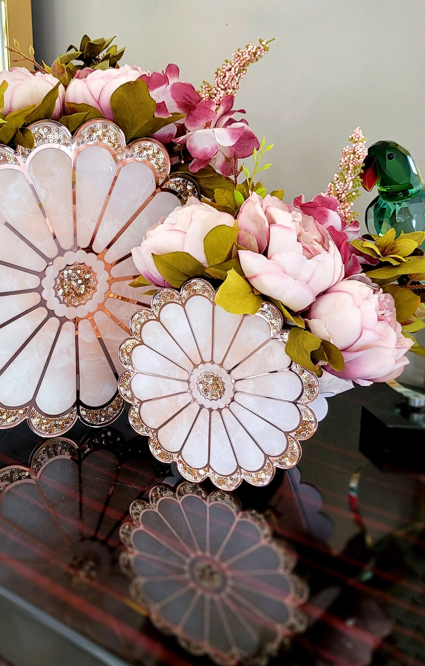 Daisy Rose Gold: 6" Vase