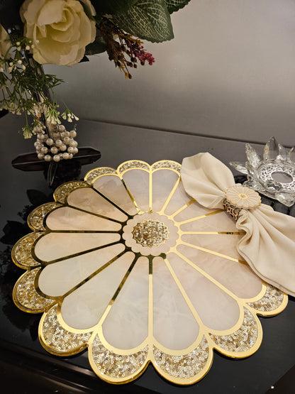 Daisy Gold: Placemat