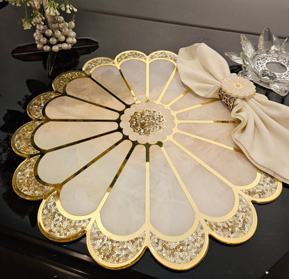 Daisy Gold: Round Placemat