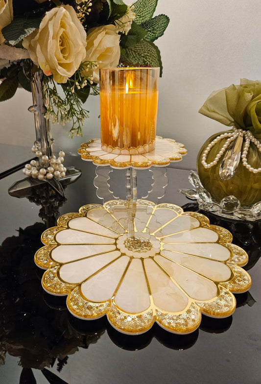 Daisy Gold: 2-Layer Serving Platter