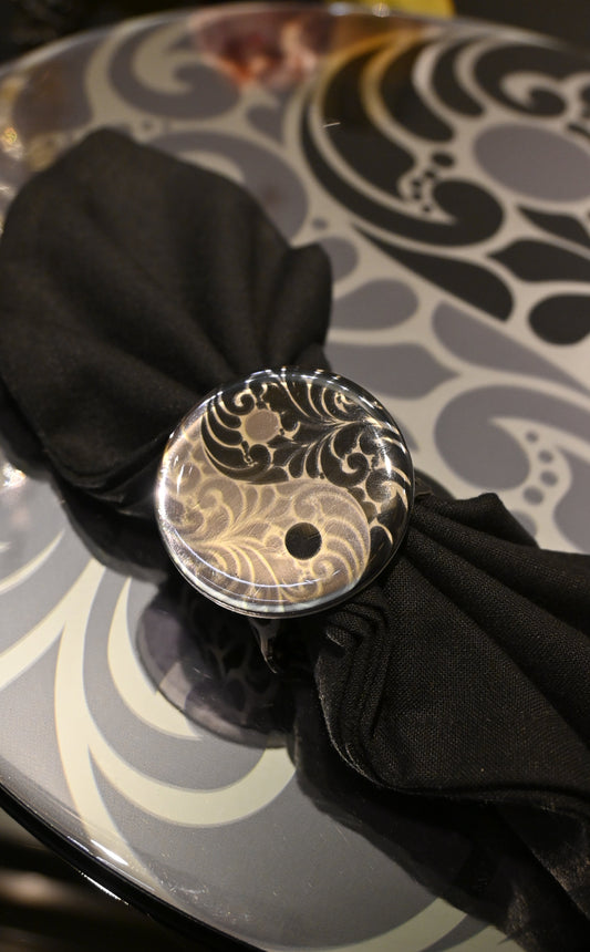 Yin & Yang: Napkin Ring (Set Of 4)