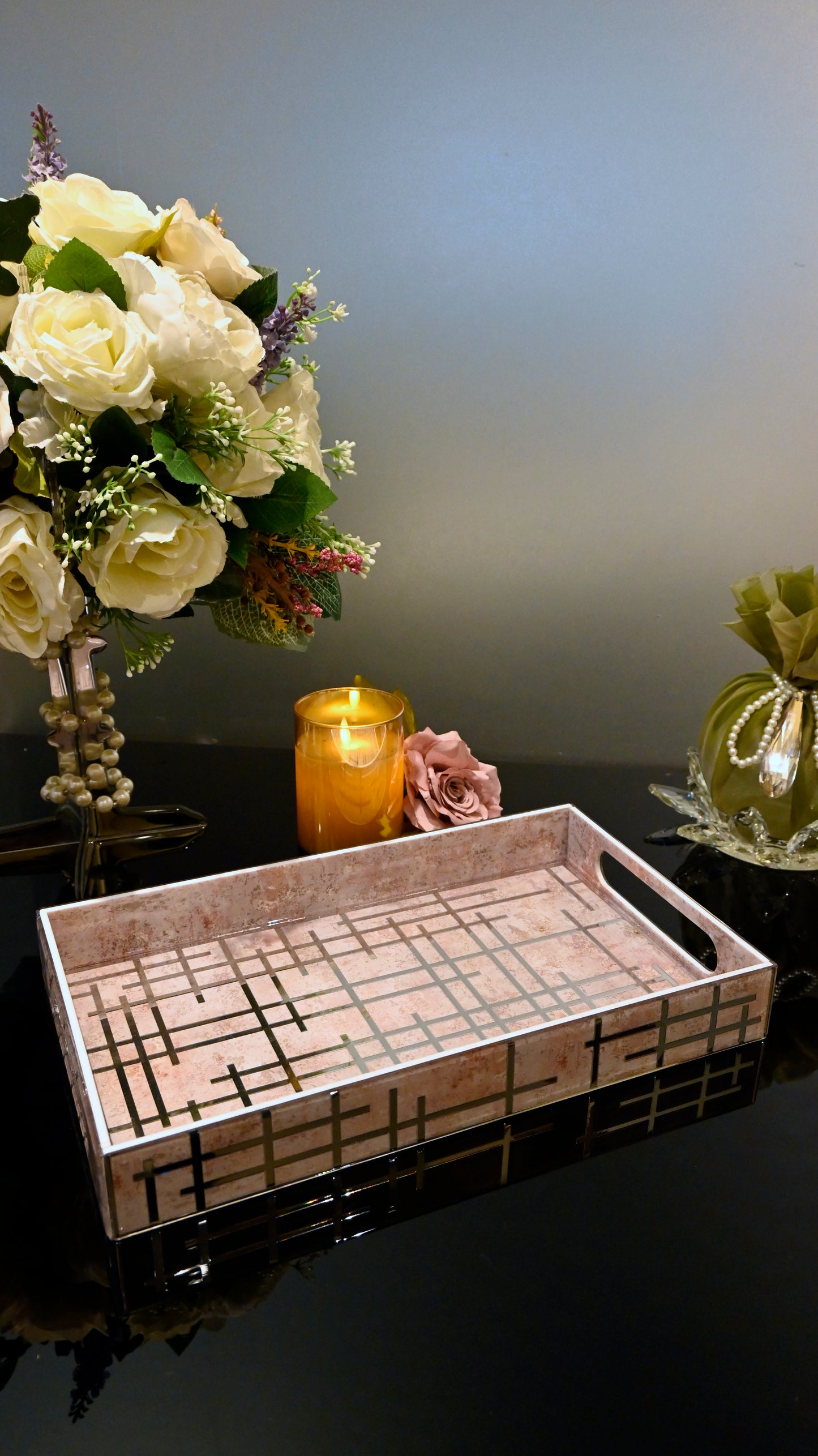 Linear Beige With Silver: Medium 4 Wall Tray