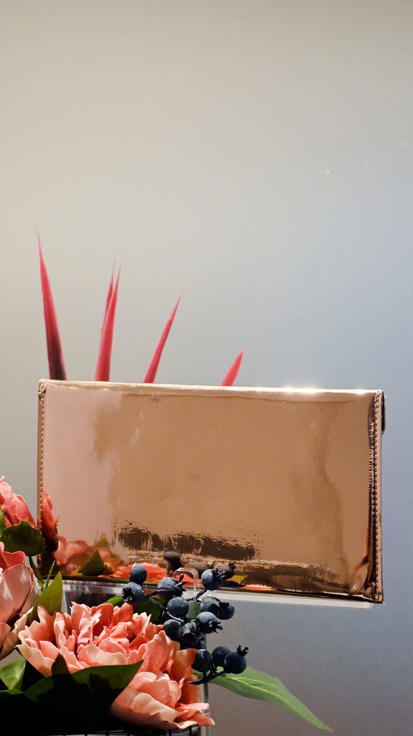 High-Low Pink Stones : Large Clutch