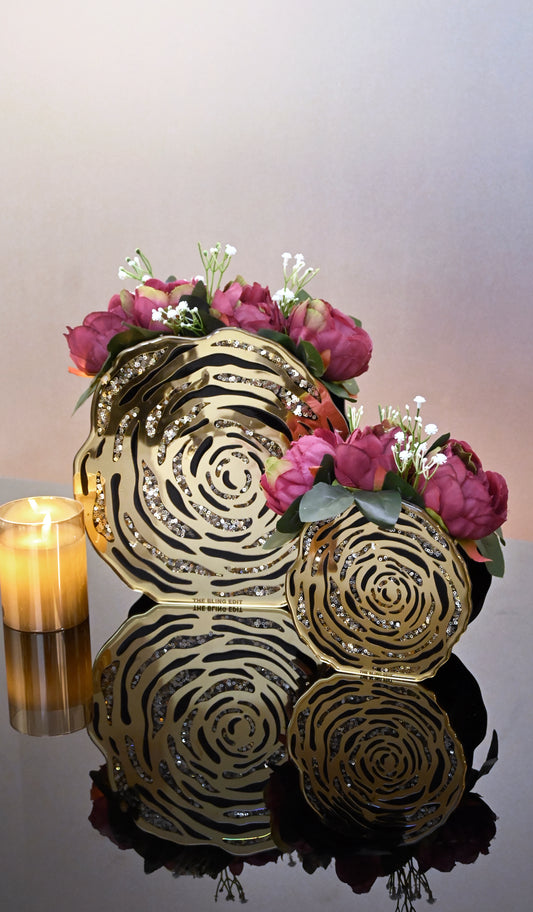 Black & Gold Rossette Sequin: 10" Vase