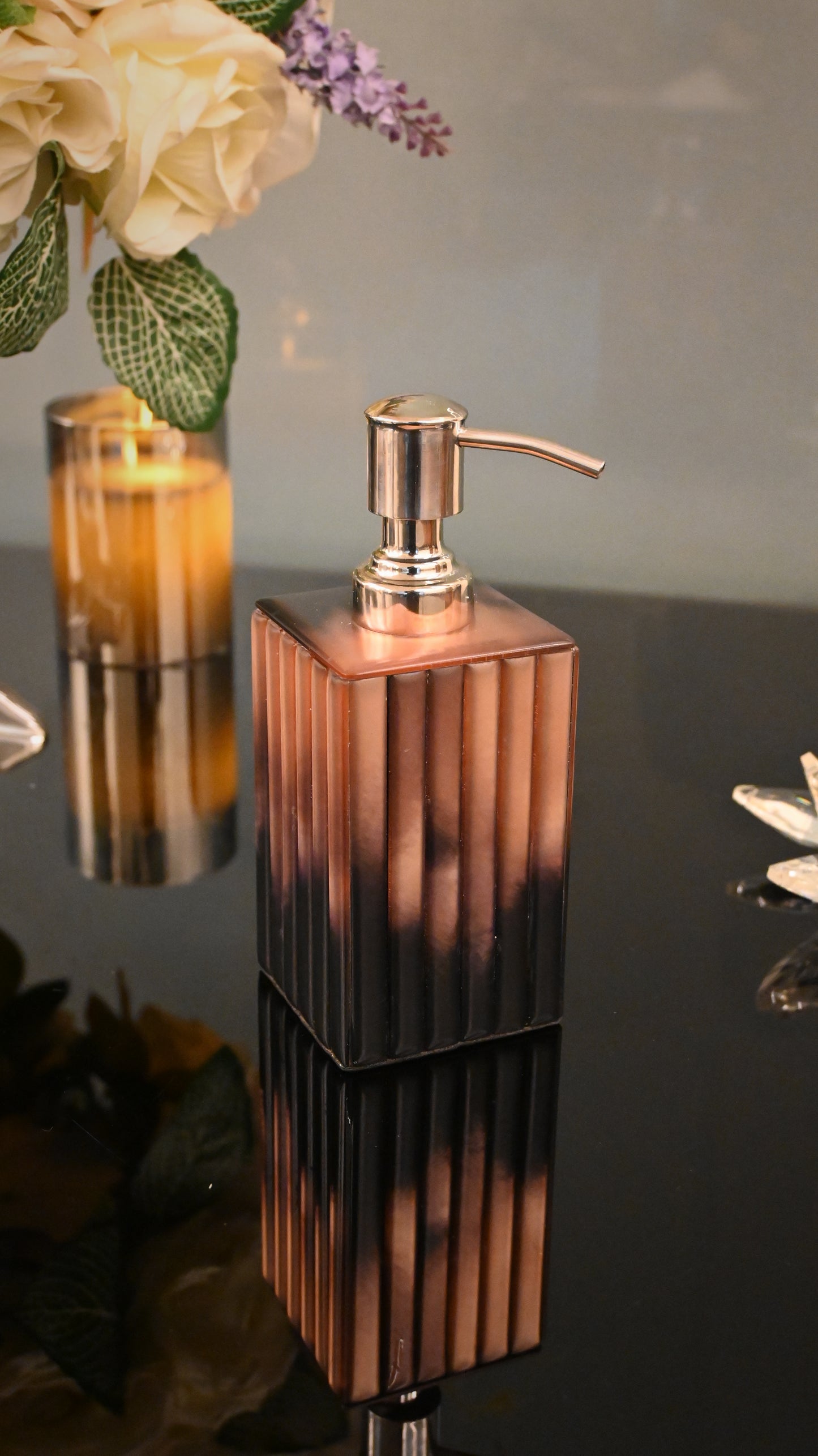 Metallic Rosegold: Soap Dispenser