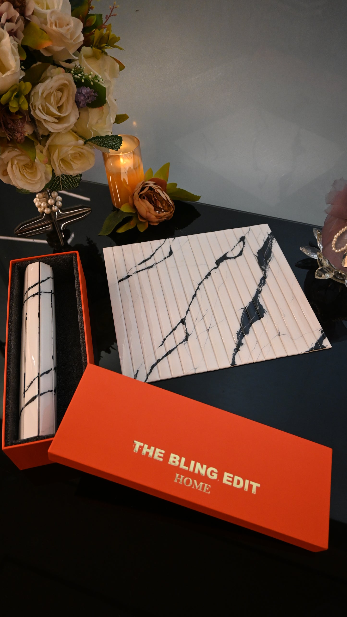 Daisy White: Foldable Placemat