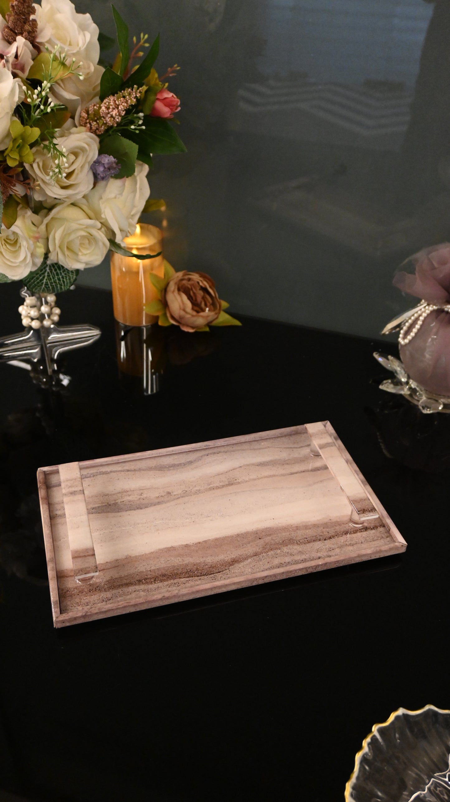 Sand Dunes: Medium Border Tray