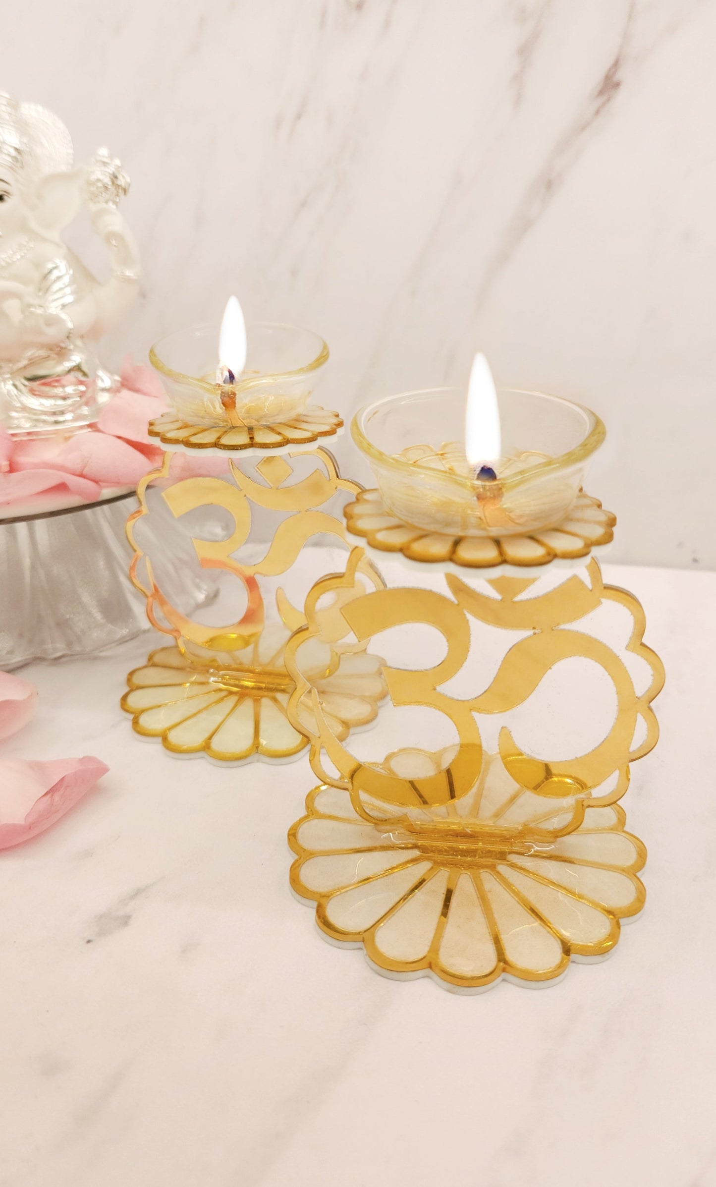 Daisy Gold: Om Single Diya (Set Of 2)