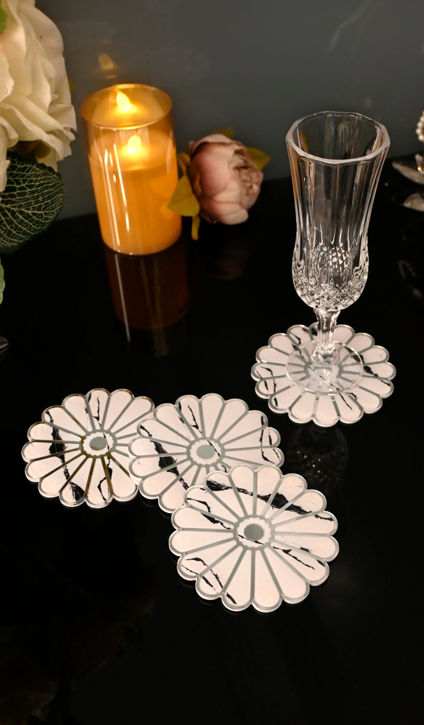Daisy White: Coaster (Set Of 4)