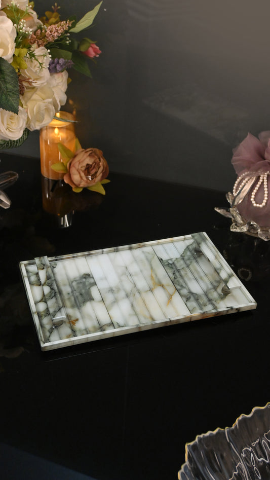 Fluted Marble Green: Medium Tray