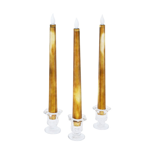 Metallic Gold: Sleek Candle