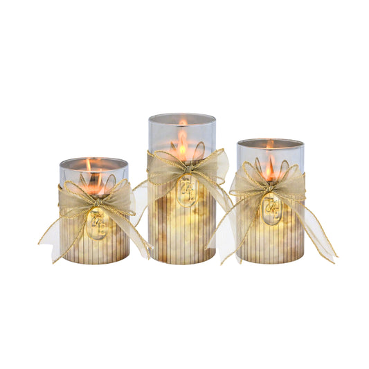 Metallic Silver: Fluted Glass Candle
