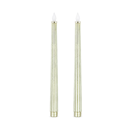 Metallic Light Green: Sleek Candle