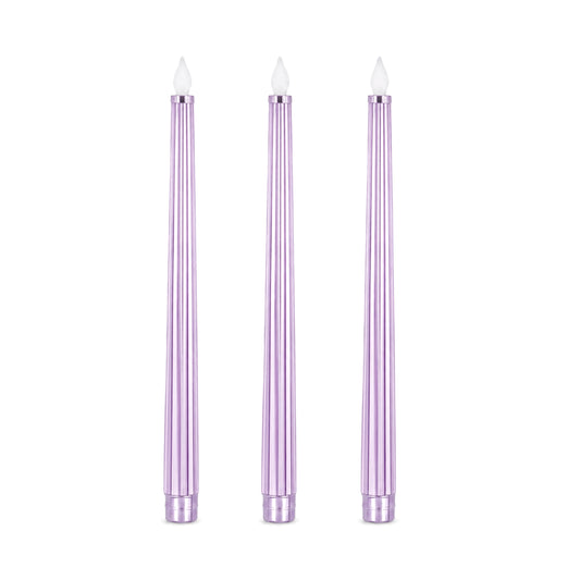 Metallic Lilac: Sleek Candle