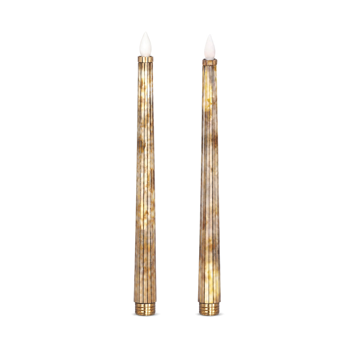 Metallic Silver: Sleek Candle