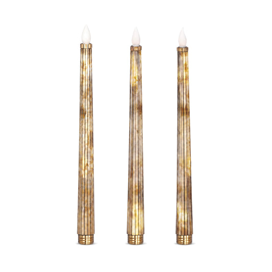 Metallic Silver: Sleek Candle