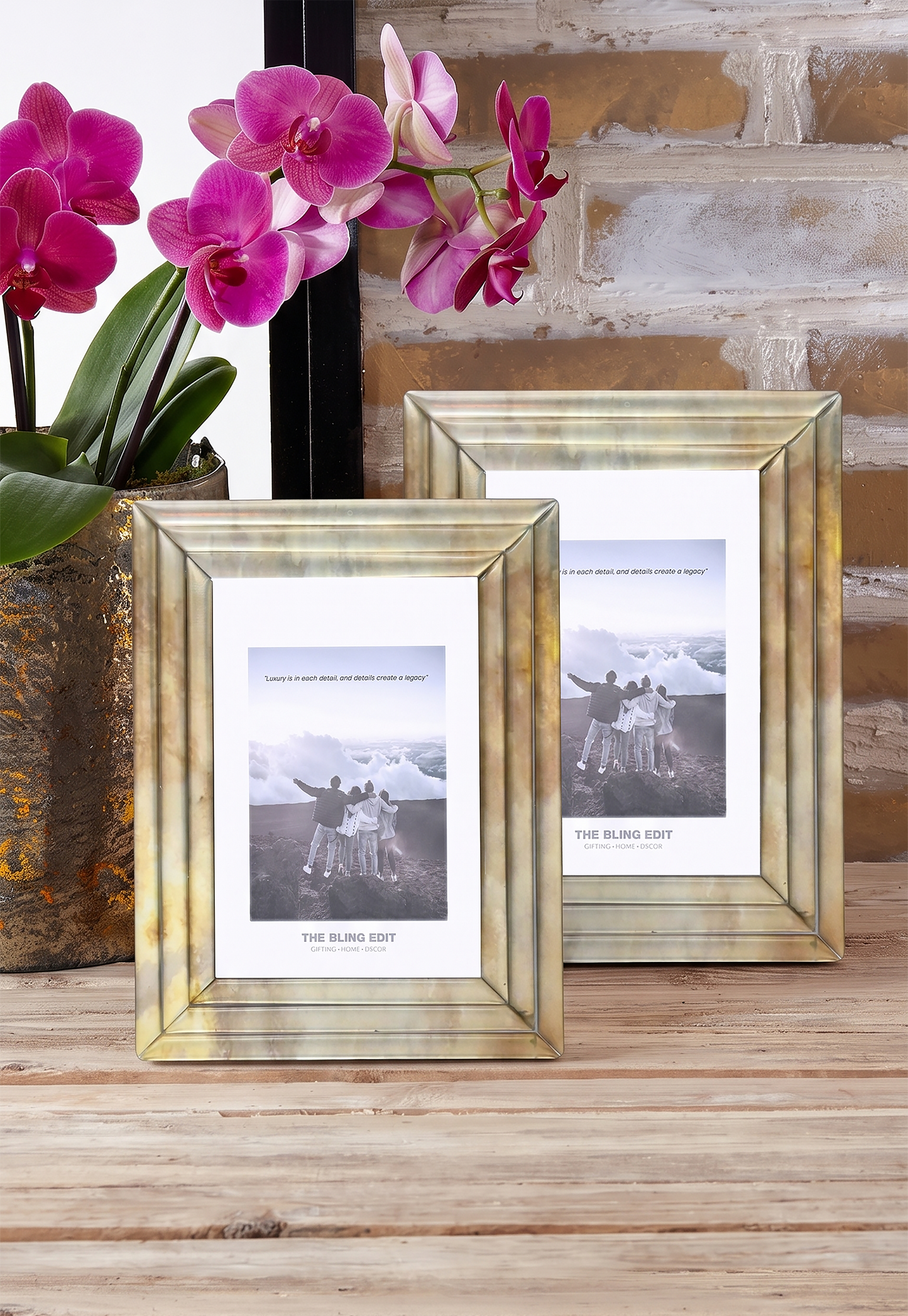 Metallic Silver: Stripes Photo Frame