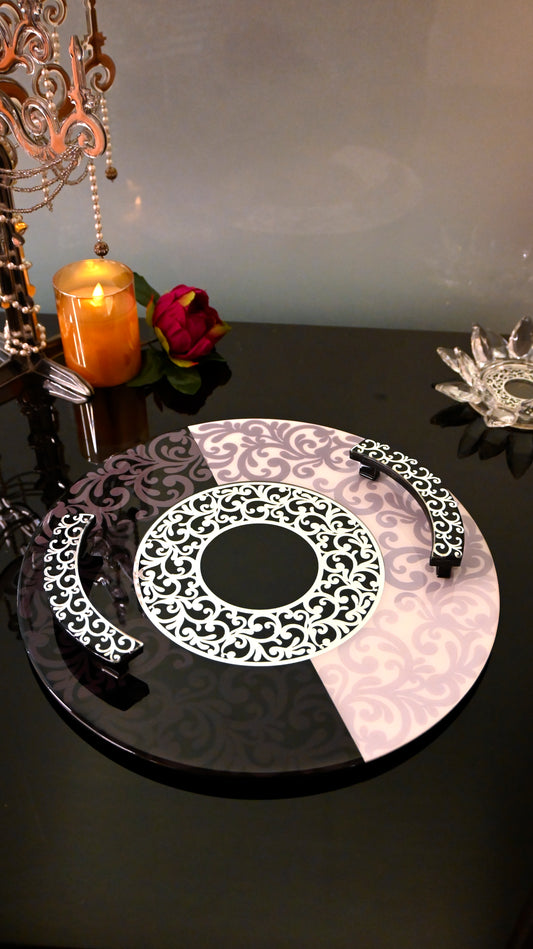 Imperial Black & White: Round Tray