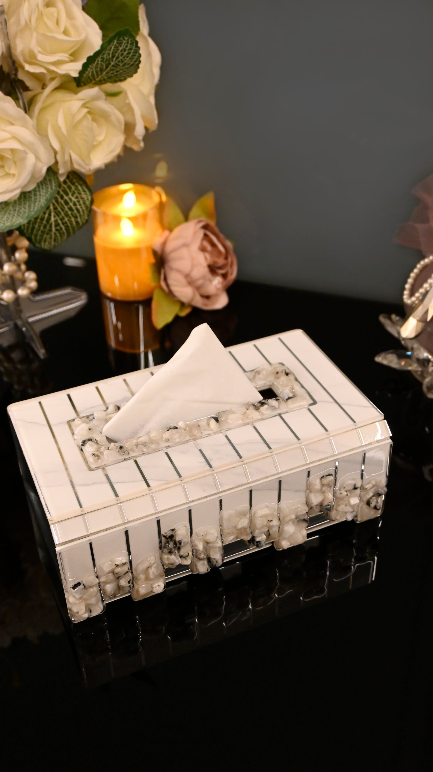 Rose Stones White: Tissue Box