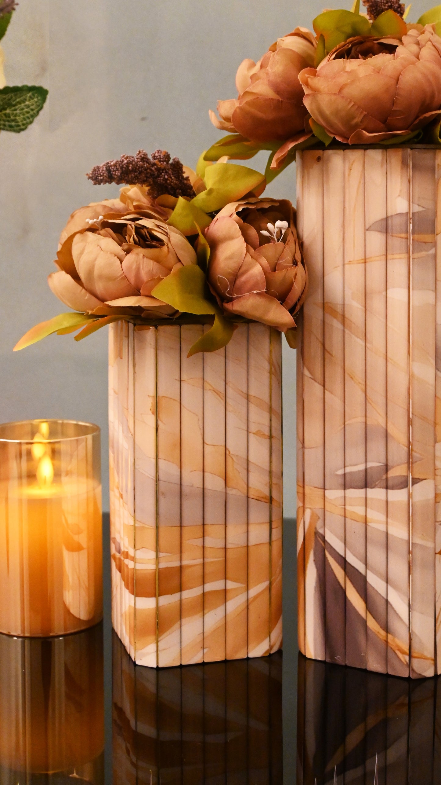 Golden Bloom: Flexi Medium Vase