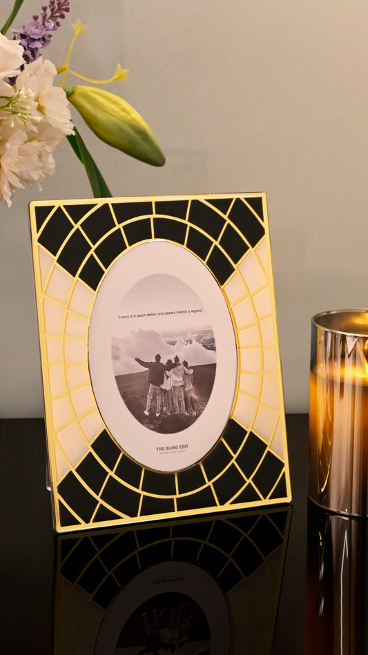 Web Black & White: Photo Frame