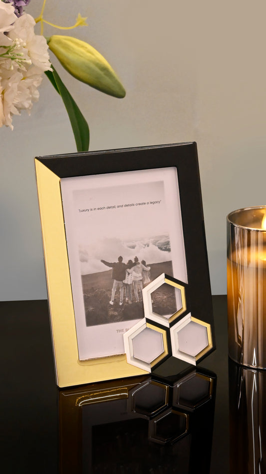 Honeycomb: Photo Frame