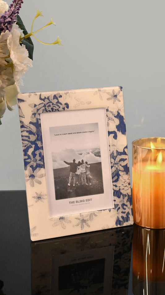 Floral Blue: Photo Frame