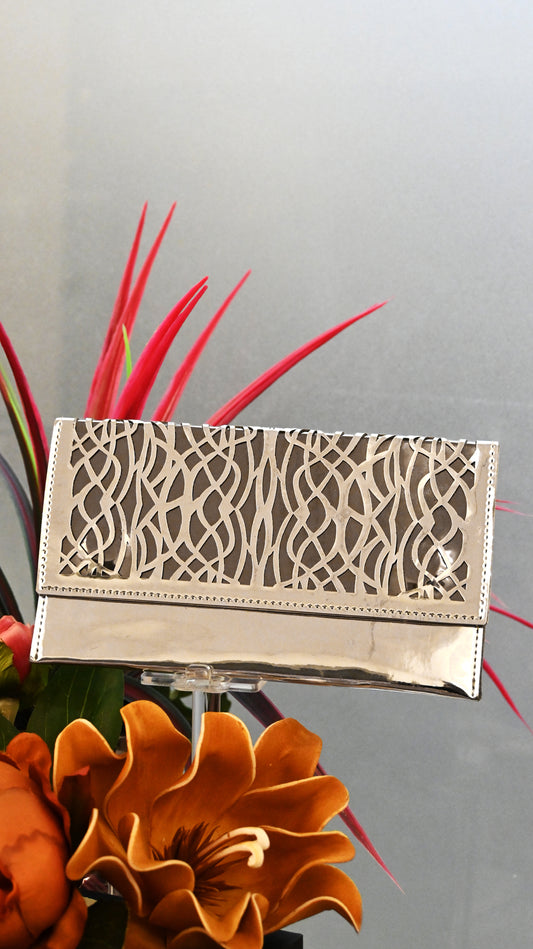 Mirage: Silver PU Clutch
