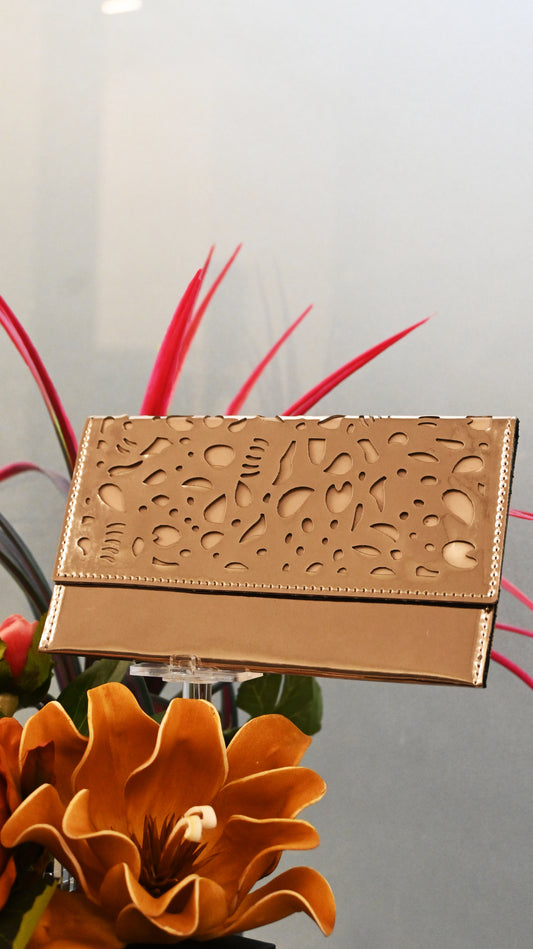 Rainleaf: Rosegold PU Clutch