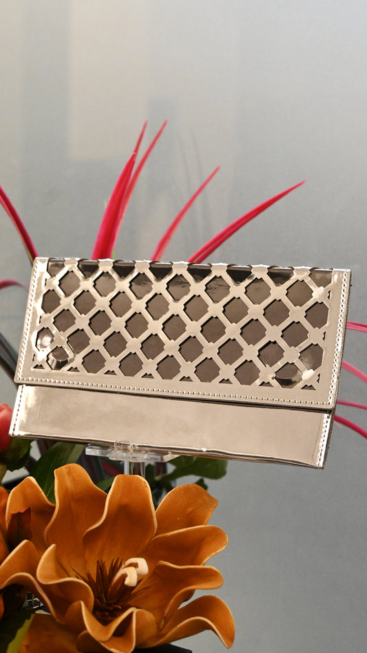 Diamond Arch: Silver PU Clutch