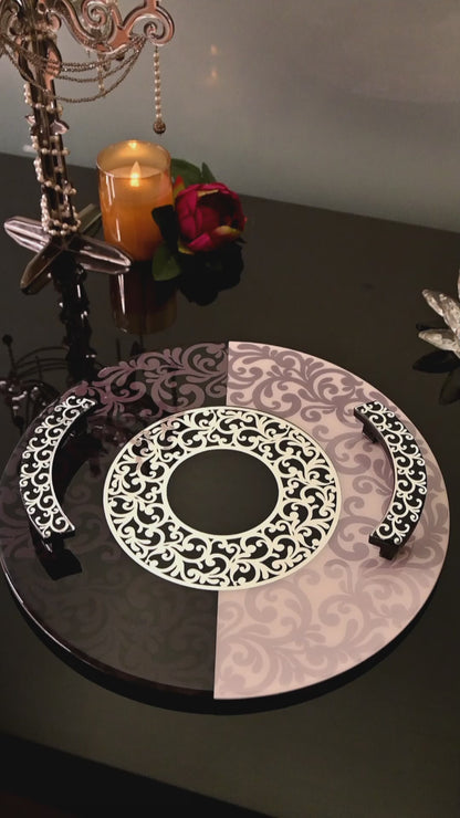 Imperial Black & White: Round Tray