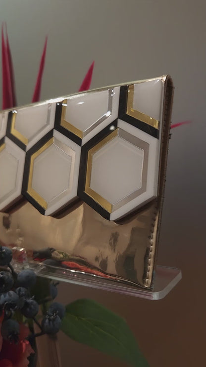 Beehive : Large Clutch