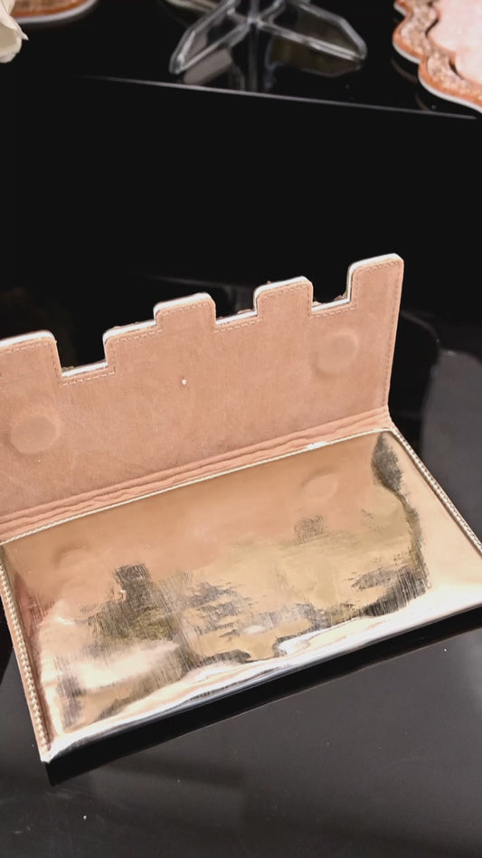 High-Low Stones Golden: Clutch