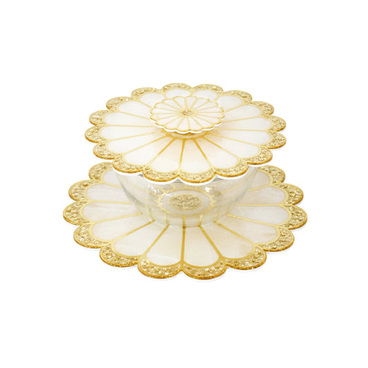Daisy Gold: Serving Bowl With Lid