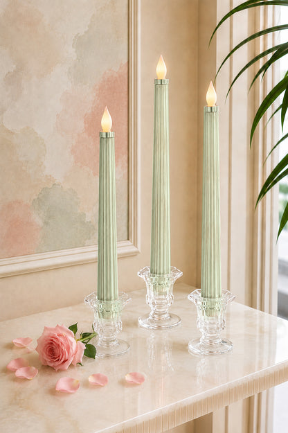 Metallic Light Green: Sleek Candle